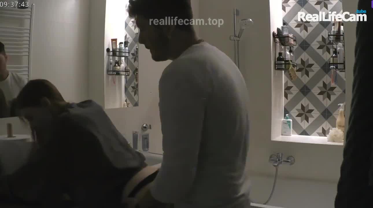 Reallifecam Elli And Vencel Hot Sex Cum On Body In The Bathroom 20 11 37467  | Hot Sex Picture